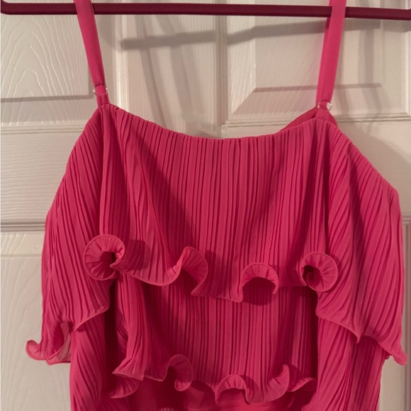 ARULA Pink Ruffled Crop Camisole - Picture 3 of 5